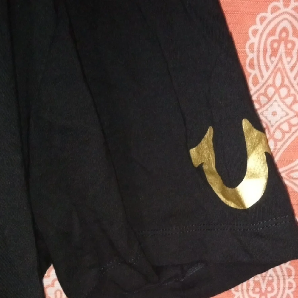 True Religion Men's Black and Gold Tee